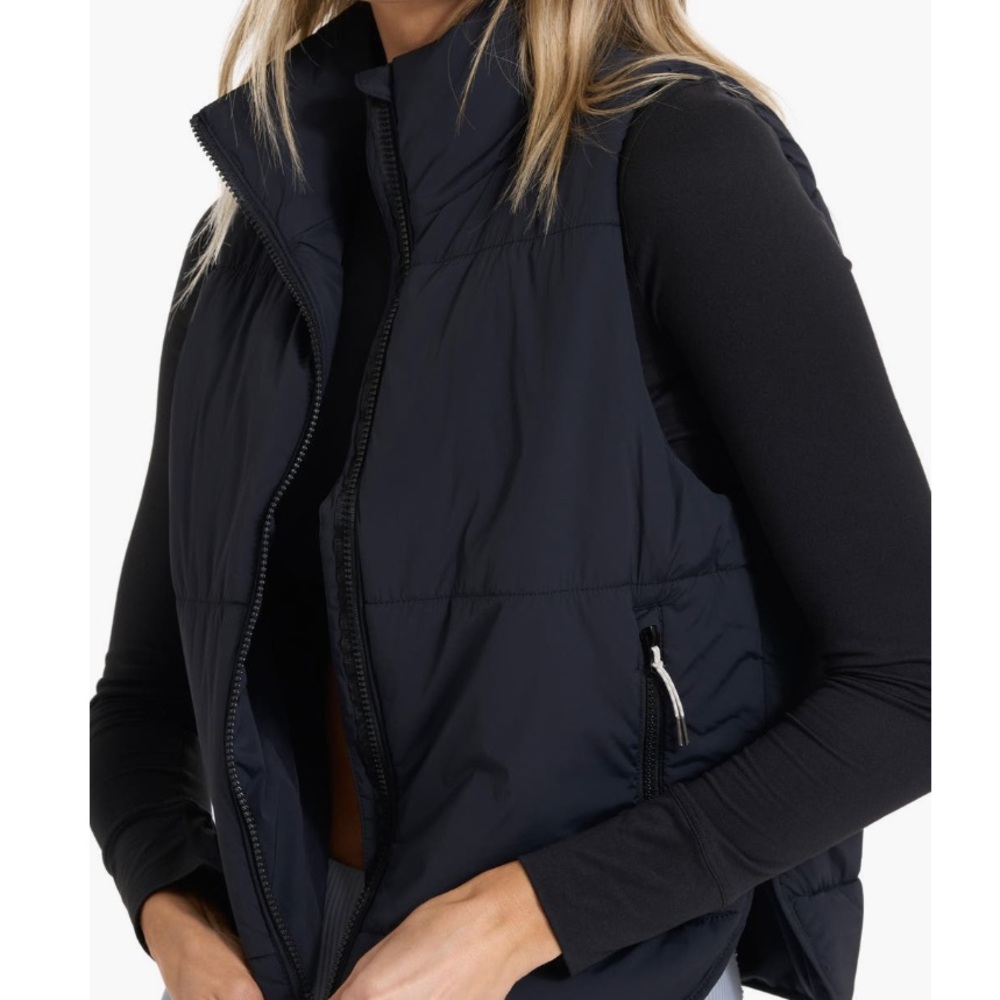 Vuori Canyon Insulated Vest Women's Insulated Vest color black size S
